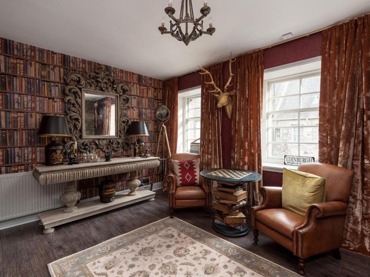 Canongate Luxury Homestay Edinburgh Exterior photo