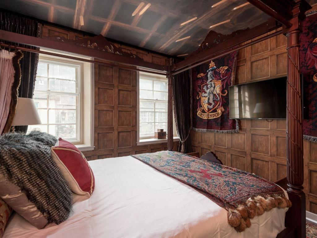 Canongate Luxury Homestay Edinburgh Exterior photo